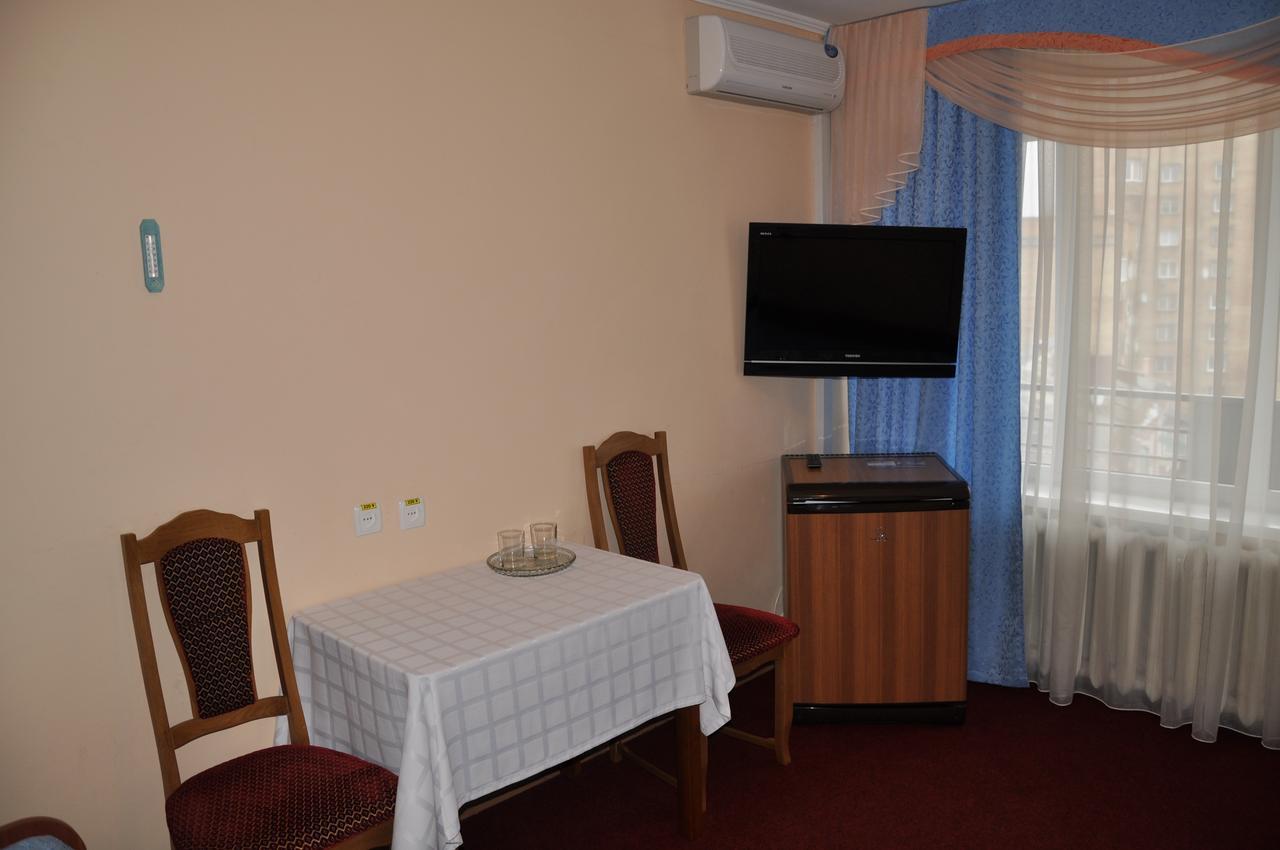 Hotel Cooperator Kiev Room photo